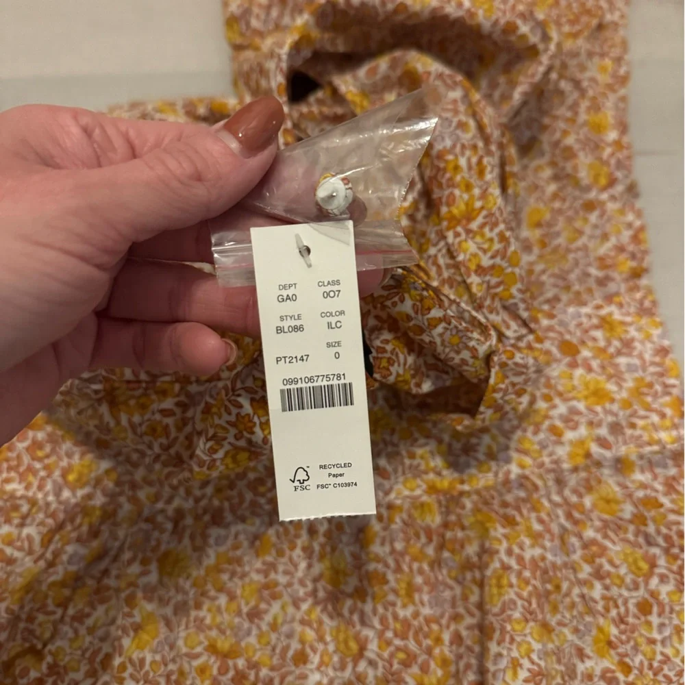 J Crew Puff-Sleeve V-Neck‎ Top Scattered Blooms - NWT - Liberty London Capsule